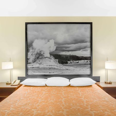 Super 8 By Wyndham West Yellowstone Exterior foto